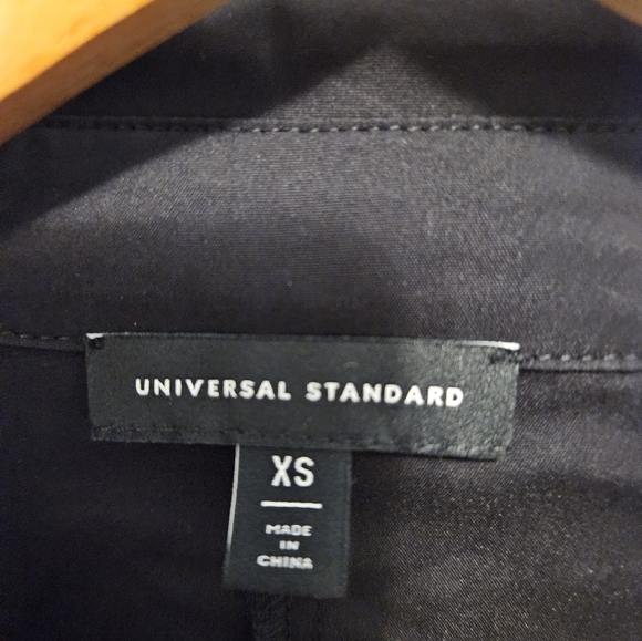 Universal Standard black button down blouse - Picture 4 of 9